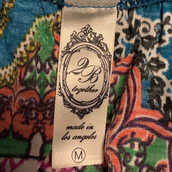 2 B Together Medallion Bell Sleeve Dress Sz M - Picture 4 of 7